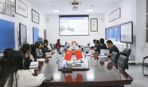 合肥学院人工智能与大数据学院李红教授一行莅临旋乐吧科技进行学术交流